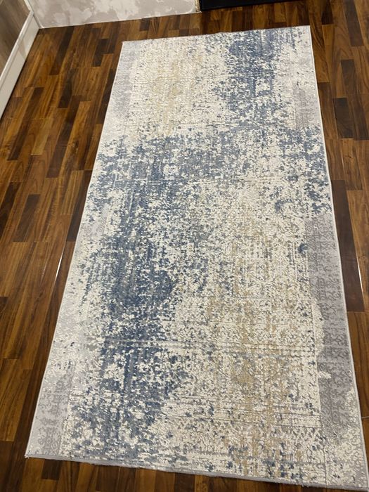 Продаю коврик дорожку