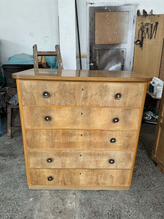 Комплект Гардероб+Скрин от орех от 1959 година