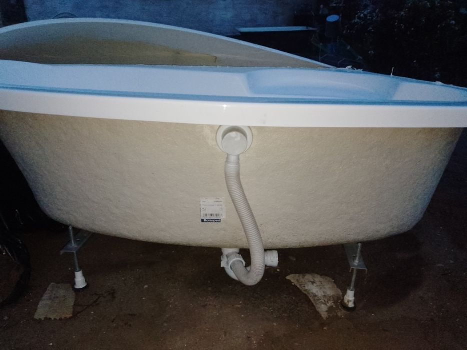 Продам ванну акриловую