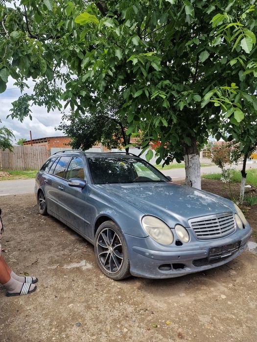 MERCEDES-BENZ E-Class 2005 — imagine 5