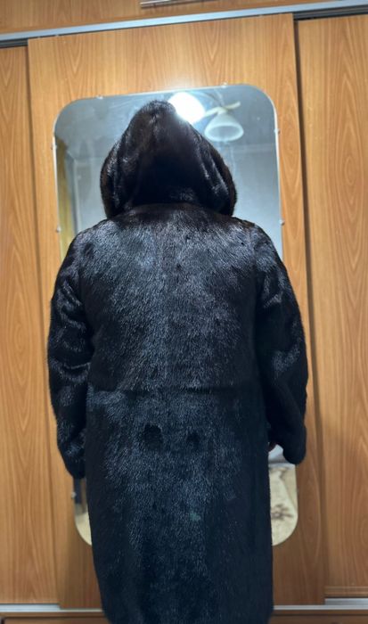 Продам норковую шубу