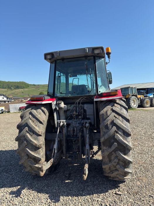 De vanzare Tractor Massey Ferguson 3085