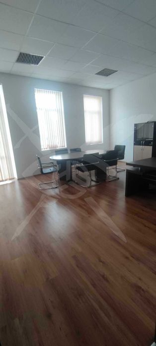 Дава се под наем Офис в Варна, Център - 127 кв.м за 1200 € - Снимка #1