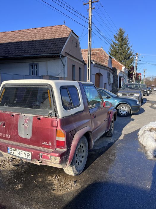 Vând Suzuki Vitara