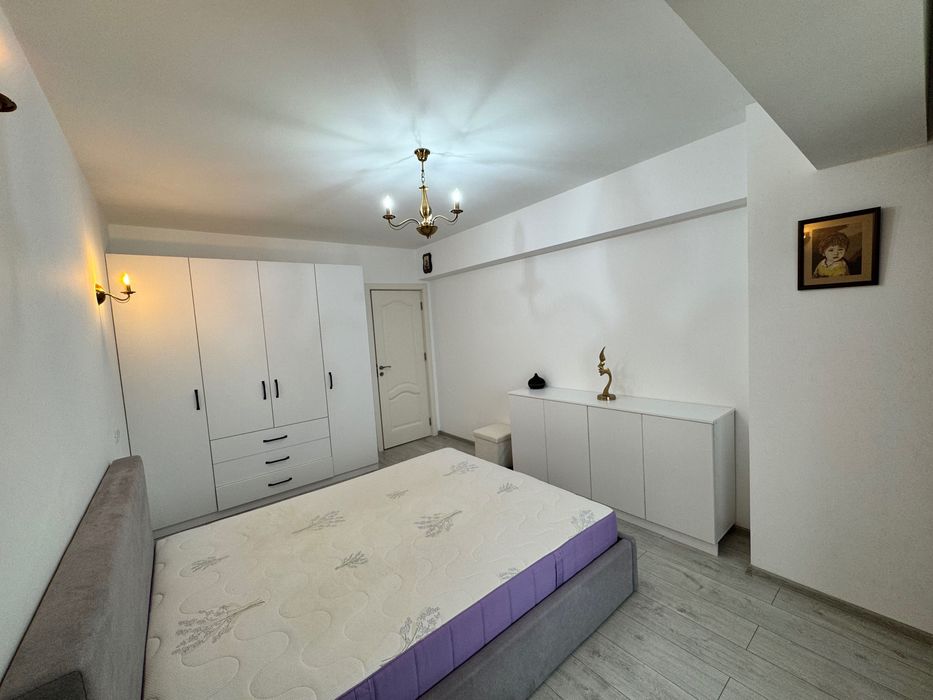 Inchiriez apartament Brown Luxury loc de parcare inclus Mall Moldova