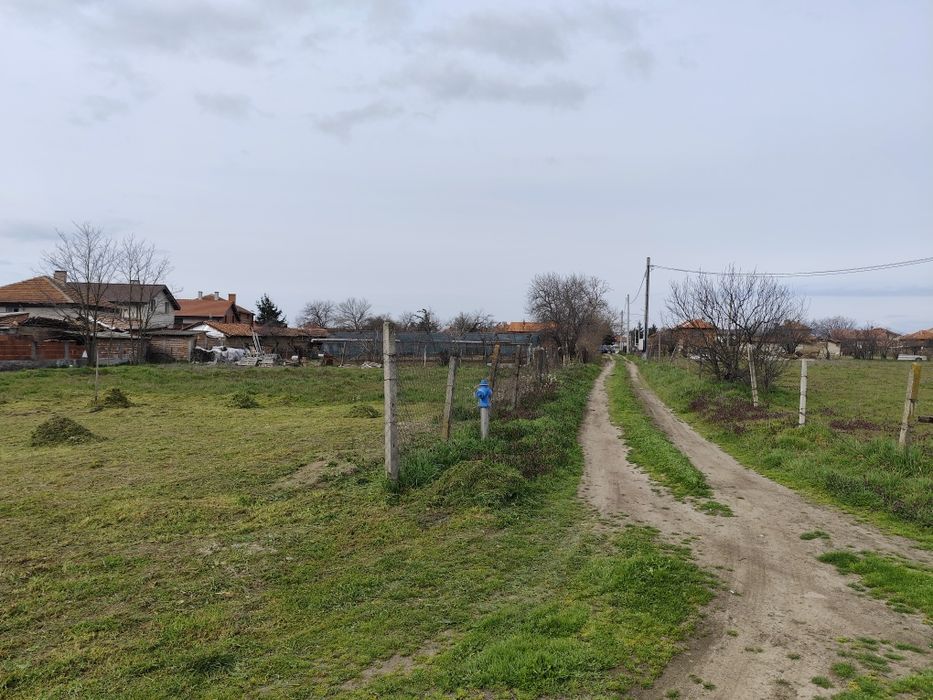 Парцел със лице на 2 улици