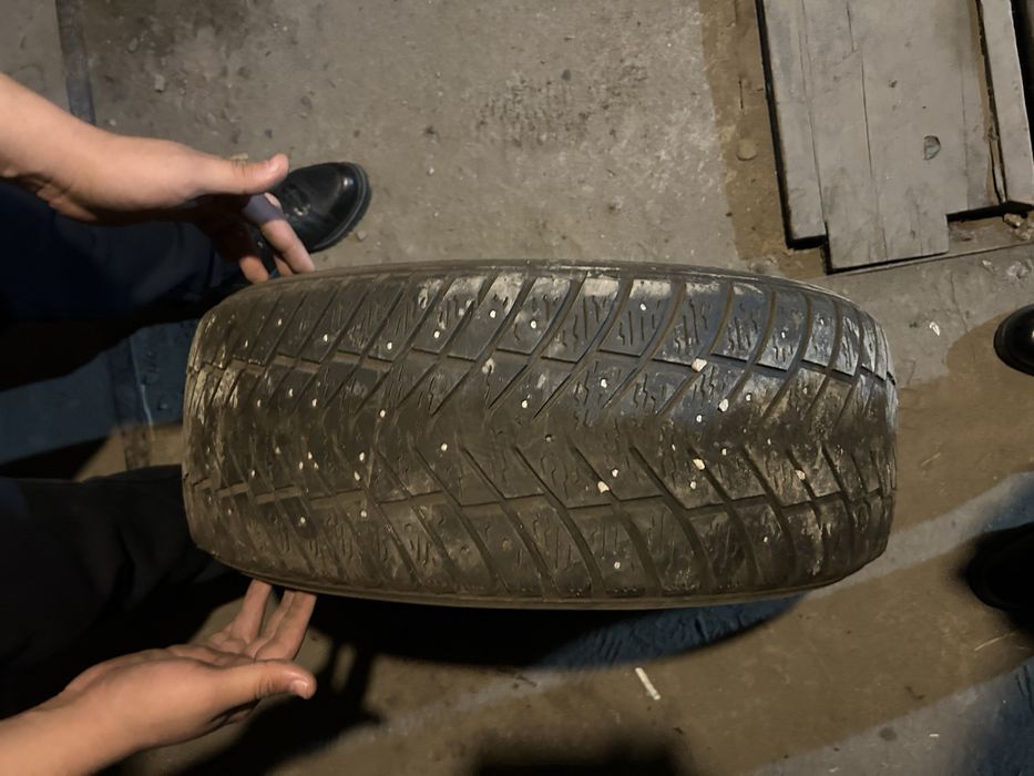 Шины бу 40 тысяч комплект