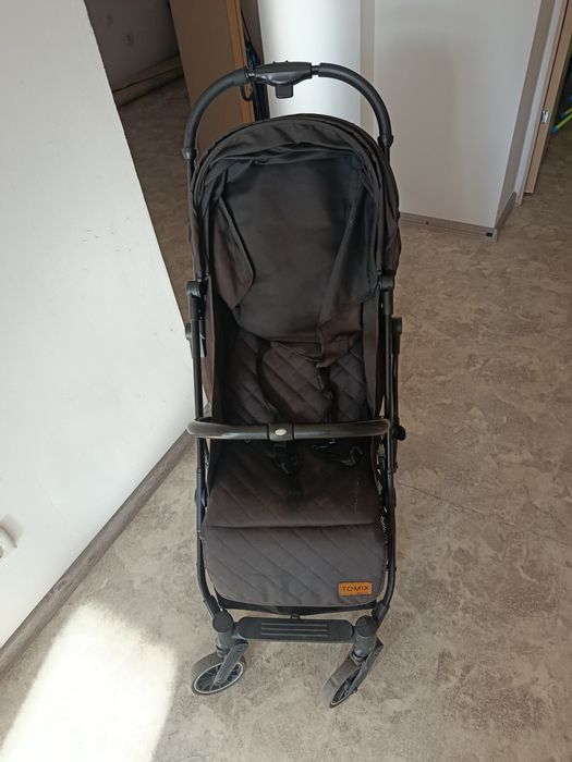 Продам прогулочную коляску