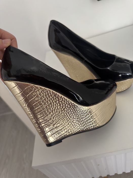 Туфли 35 размер, платформа 13см, новый