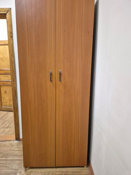 Офисная мебель продается