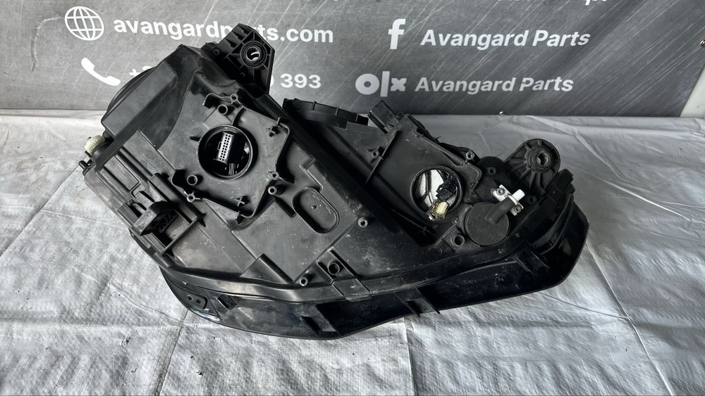 Ляв и десен фар Audi A3 2013-