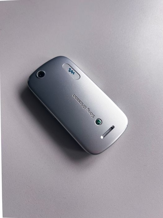 Sony Ericsson Zylo W20i  Walkman stare foarte buna, colectie