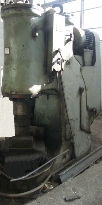 Ексцентър преси 25,63,100 работещи и на части;пресножици;радиално-пробивни машини;абкант;чук 250;тръбоогъваща машина;хидравлични преси;мостови кранове