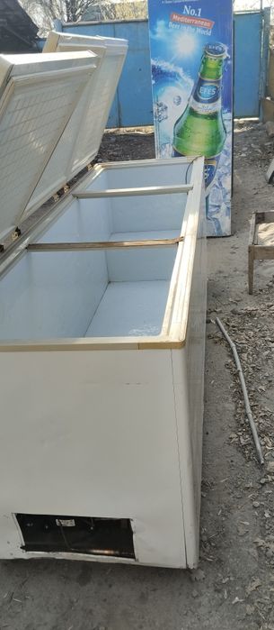 Продается морозильная камера Лар