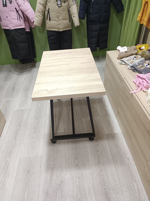 Столик жулнальный