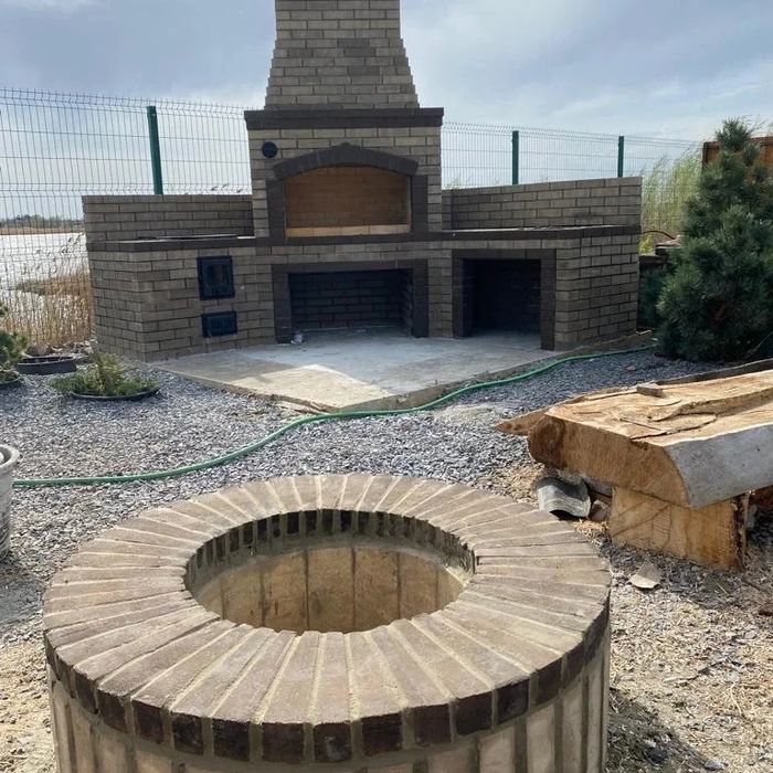 Барбекю мангал у́чок пицца печларни