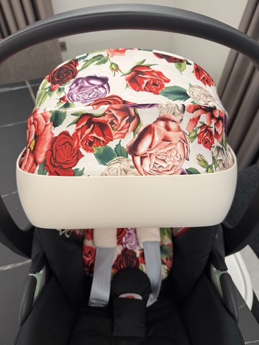 Стол за кола Cybex Cloud T i-Size Spring Blossom Light, 45 – 87 см