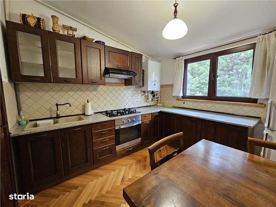 Apartament cu doua camere in zona linistita ultracentrala