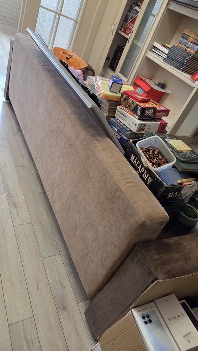 Продам диван 2.5 м