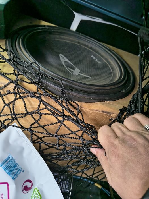 Tub de bass Alpine  pe 30 cm. Cu incinta  dedicata750  rms