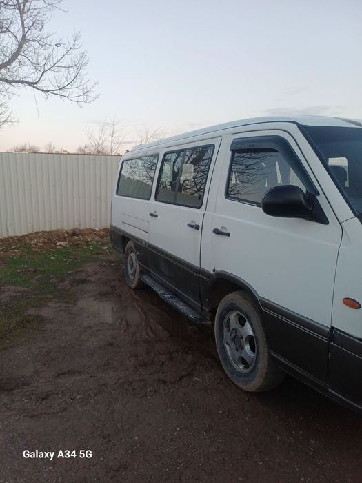 Истана сотилади 2008