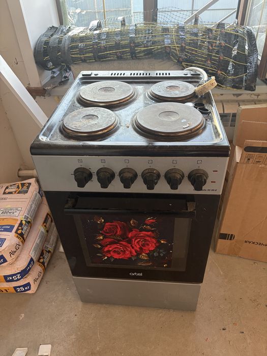 Продам электроплиту, рабочая