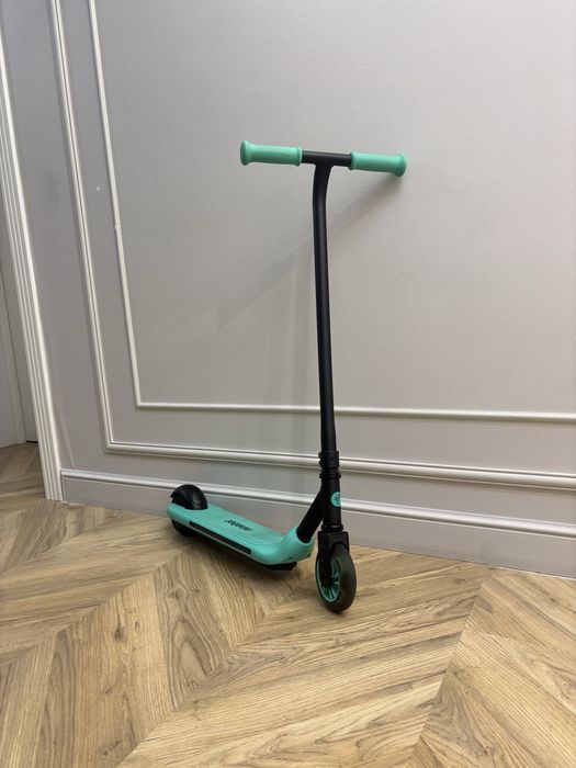 Электро самокат ninebot  Model ZIHG A6
