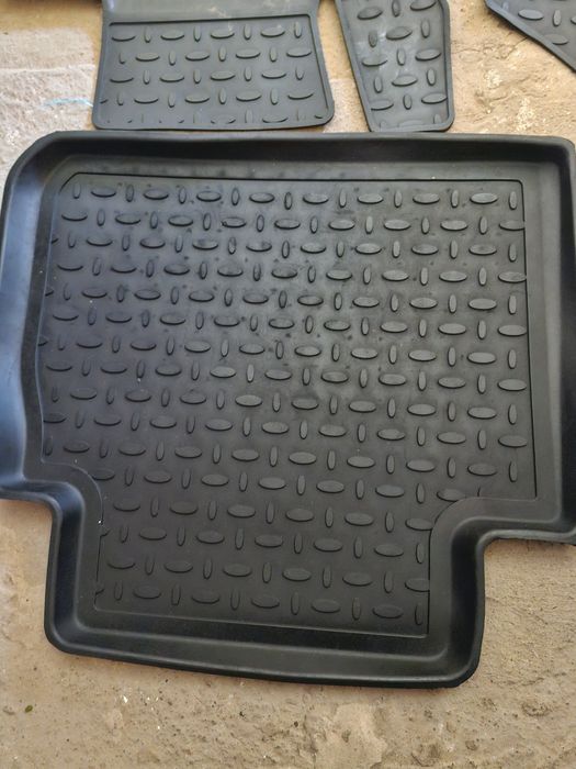 Автоковрики  от Камри 75