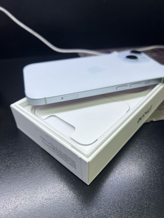 iPhone 15 128 GB