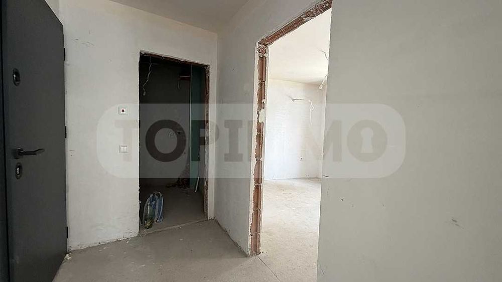 Продава се Тристаен апартамент в Варна, Център - 85 кв.м за 2460 €/кв.м - Снимка #4