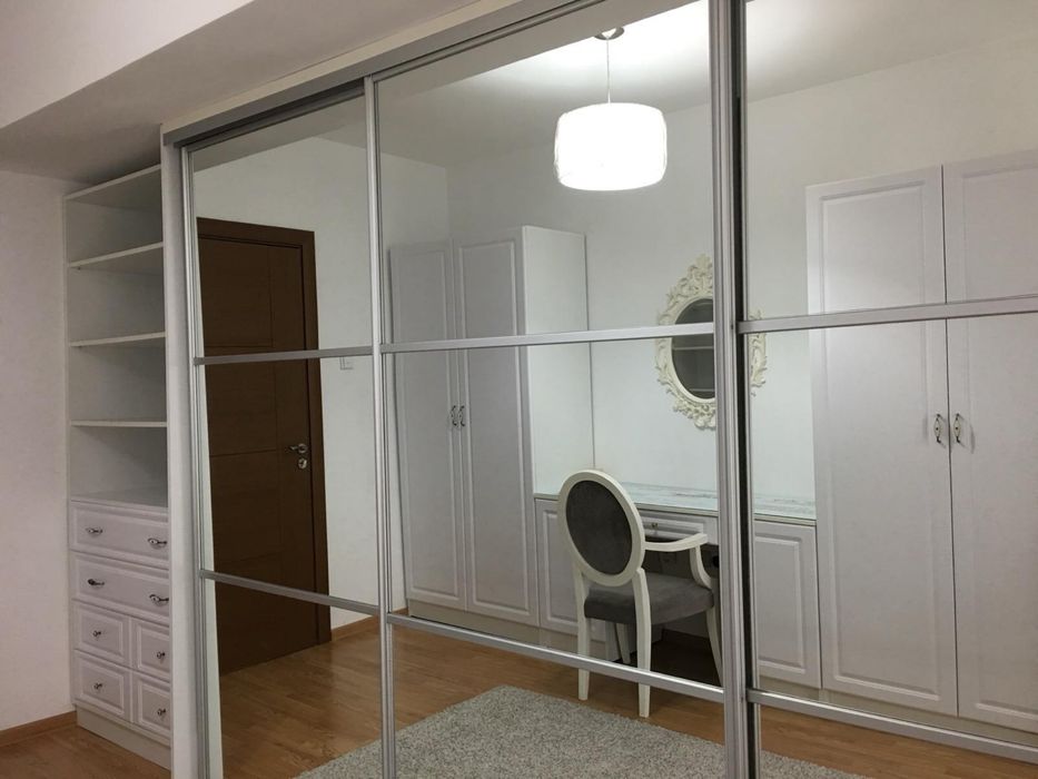 Apartament 4 camere suprafata utila 93,43 mp si terasa de 97 mp plus parcare demisol 1 loc