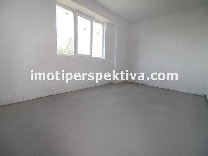 Продава се Тристаен апартамент в Пловдив, Беломорски - 120 кв.м за 1321 €/кв.м - Снимка #2