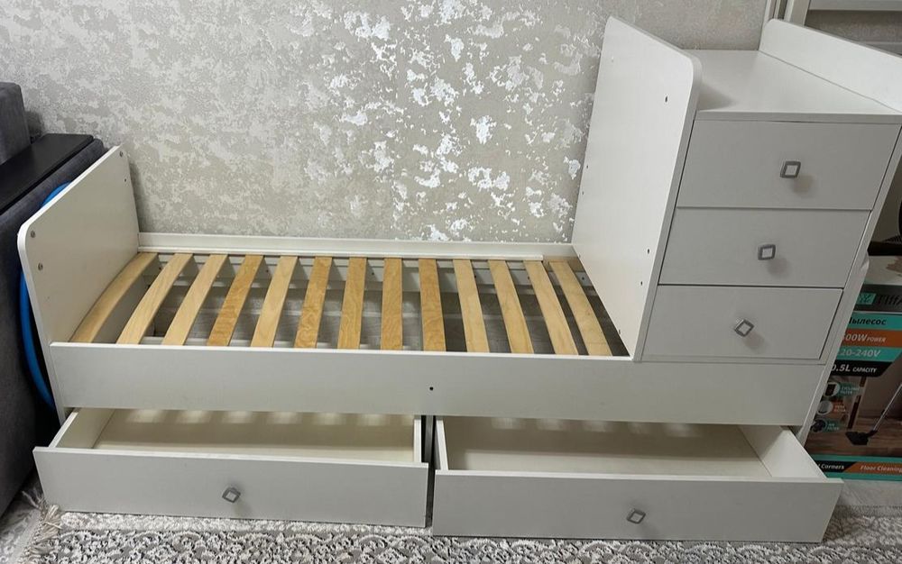 Манеж с кроватью, за 15 000