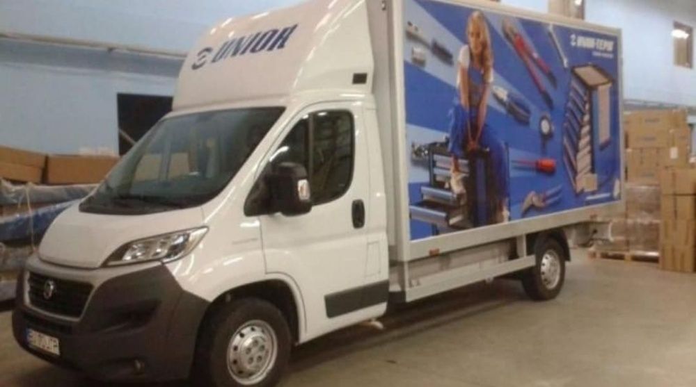 Folie antiefracție și protecție solară, pe mașini și clădiri