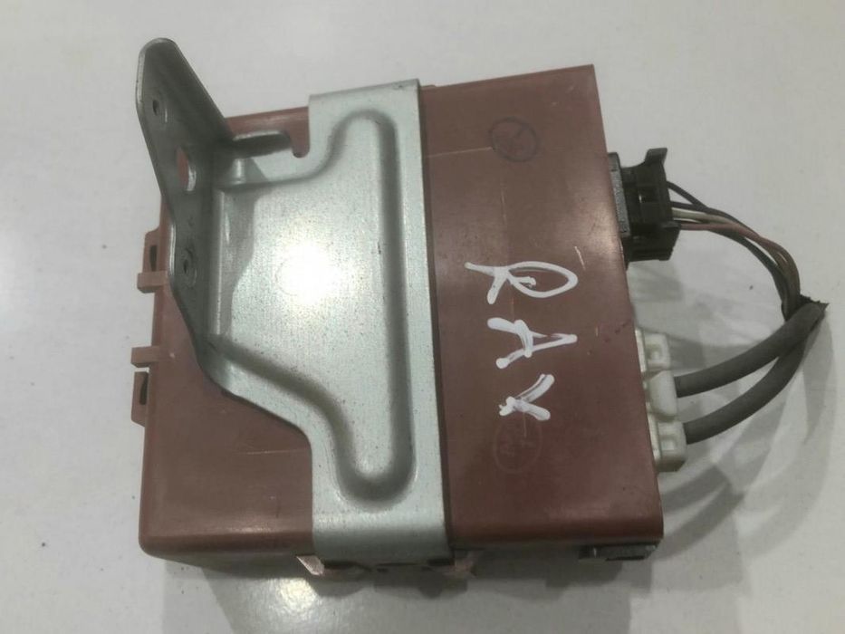 Modul control presiune roti Toyota RAV 4 89760-42011 2.2 d4d cutie man