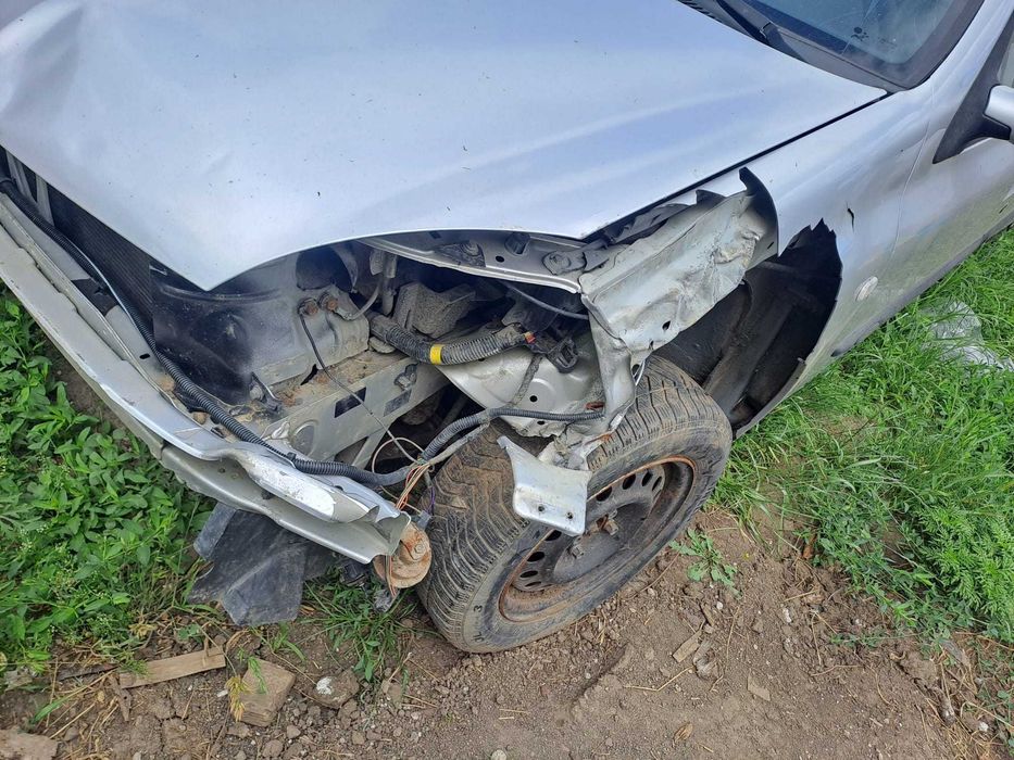 Mașina stă degeaba în curte? valorificare piese