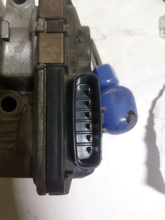 Дроссельная заслонка 3UZ-FE