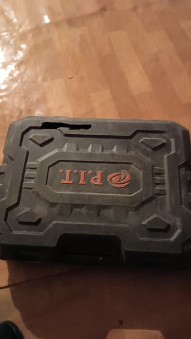 Перфоратор P.I.T. 24001 pro