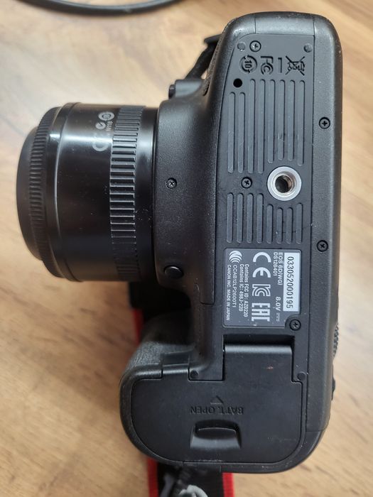Фотоаппарат Canon 6d body