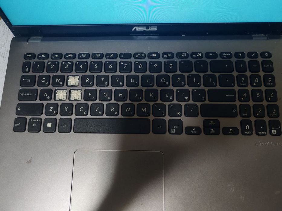 Продаю ноутбук асус