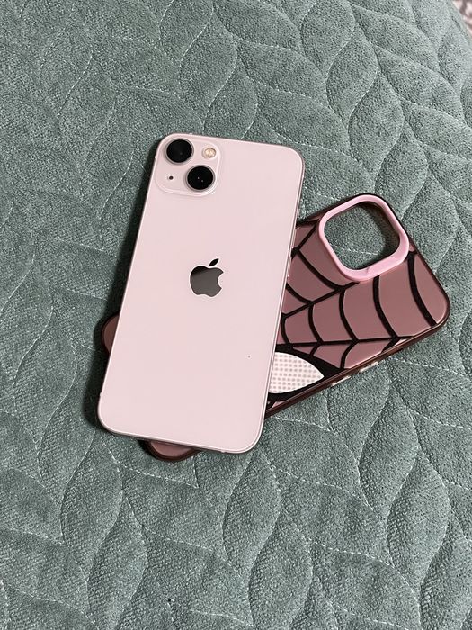 Iphone 13 розовый