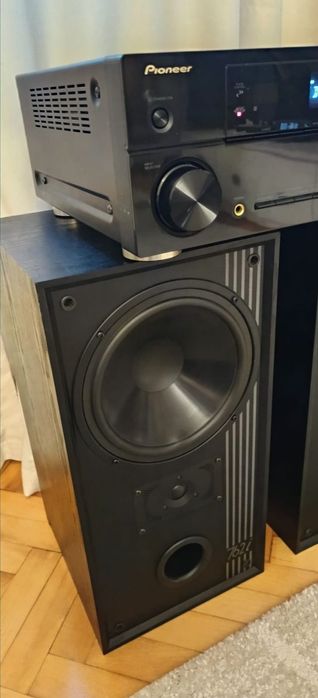 De vânzare Statie plus 4 boxe plus subwoofer și centru
