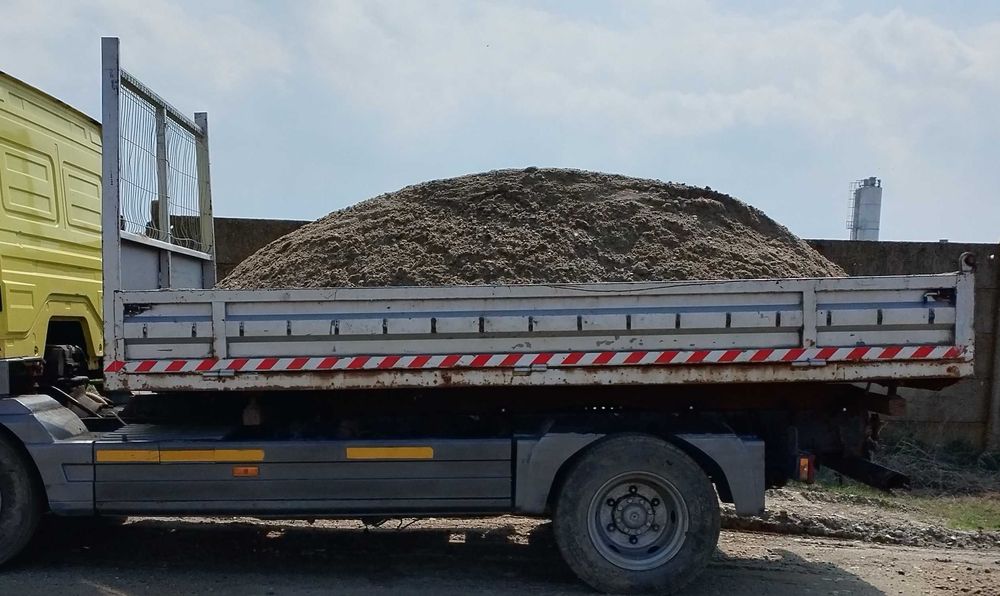 Aduc nisip , sort , balastru