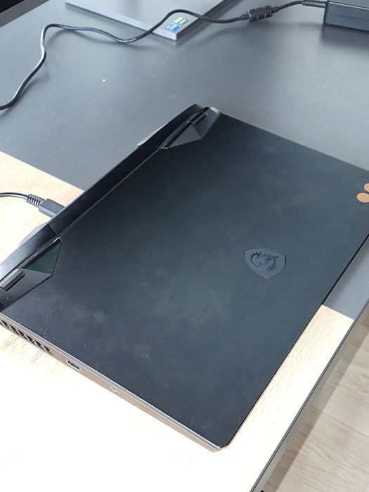 Noutbuk srochna sotiladi holat alo

Мо