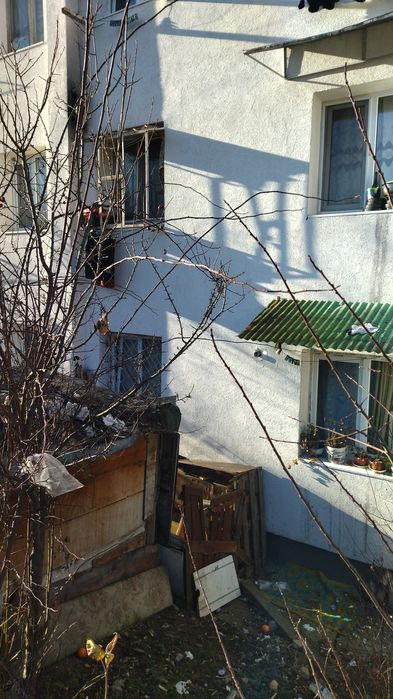 Vând garsonieră  zona Vișoi