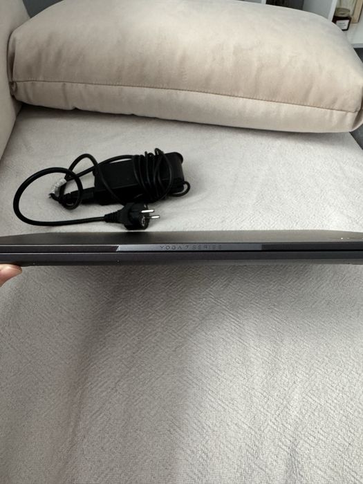 Laptop Lenovo Yoga Slim 7