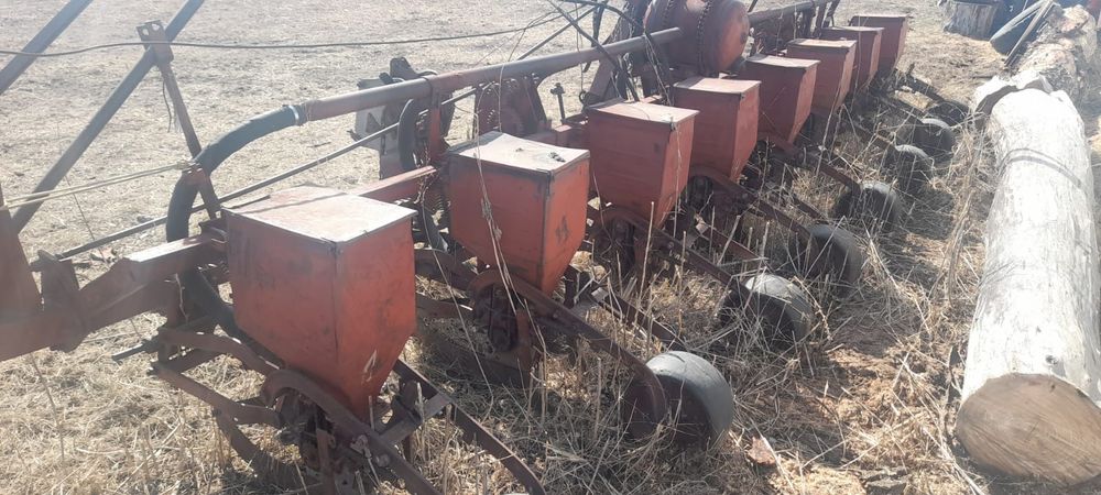 Продам сеялку СУПН8