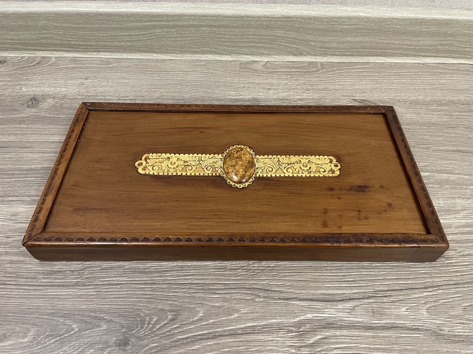 Продам шкатулку ручеая работа, дерево.