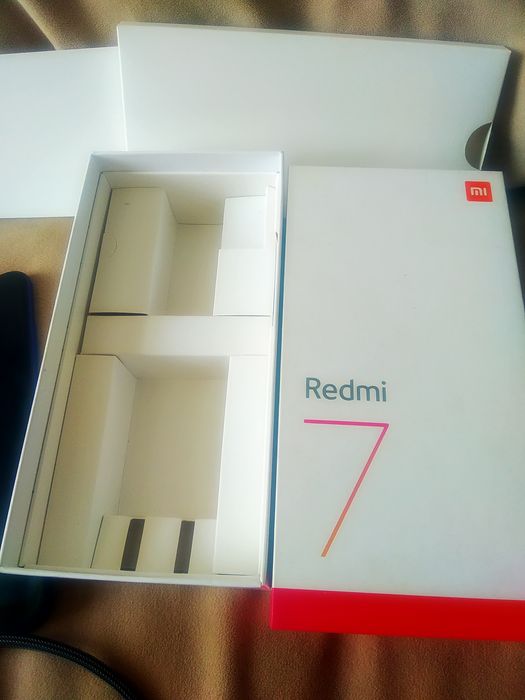 Redmi 7 2/16 коробка в наличии