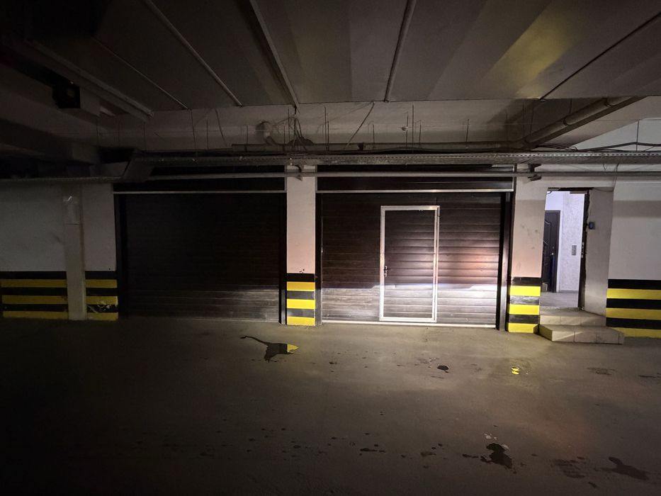 Парковка сотилади 2 та Голден Хаус Янги Белтепада